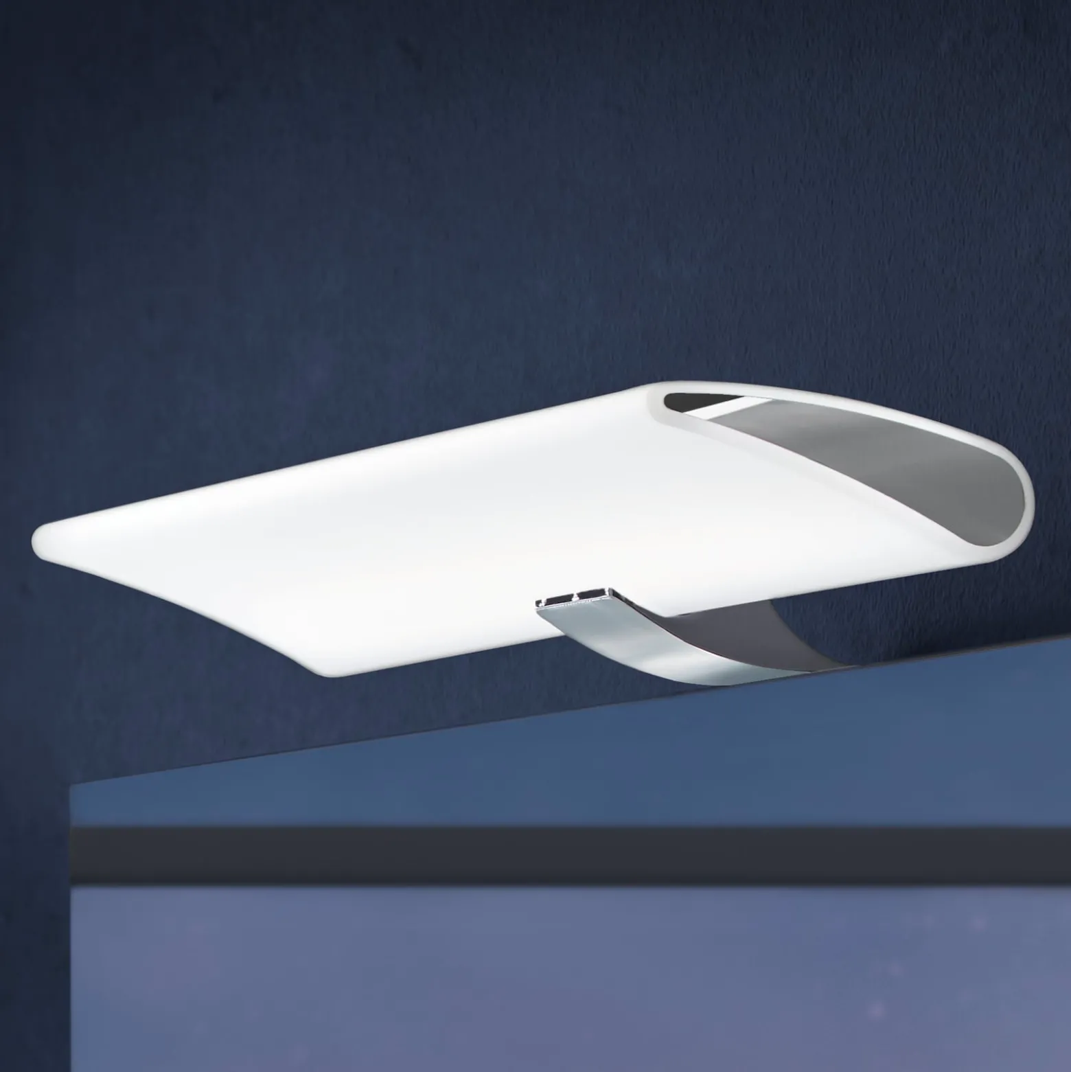 LED-peililamppu Miracle, kromi, leveys 30 cm