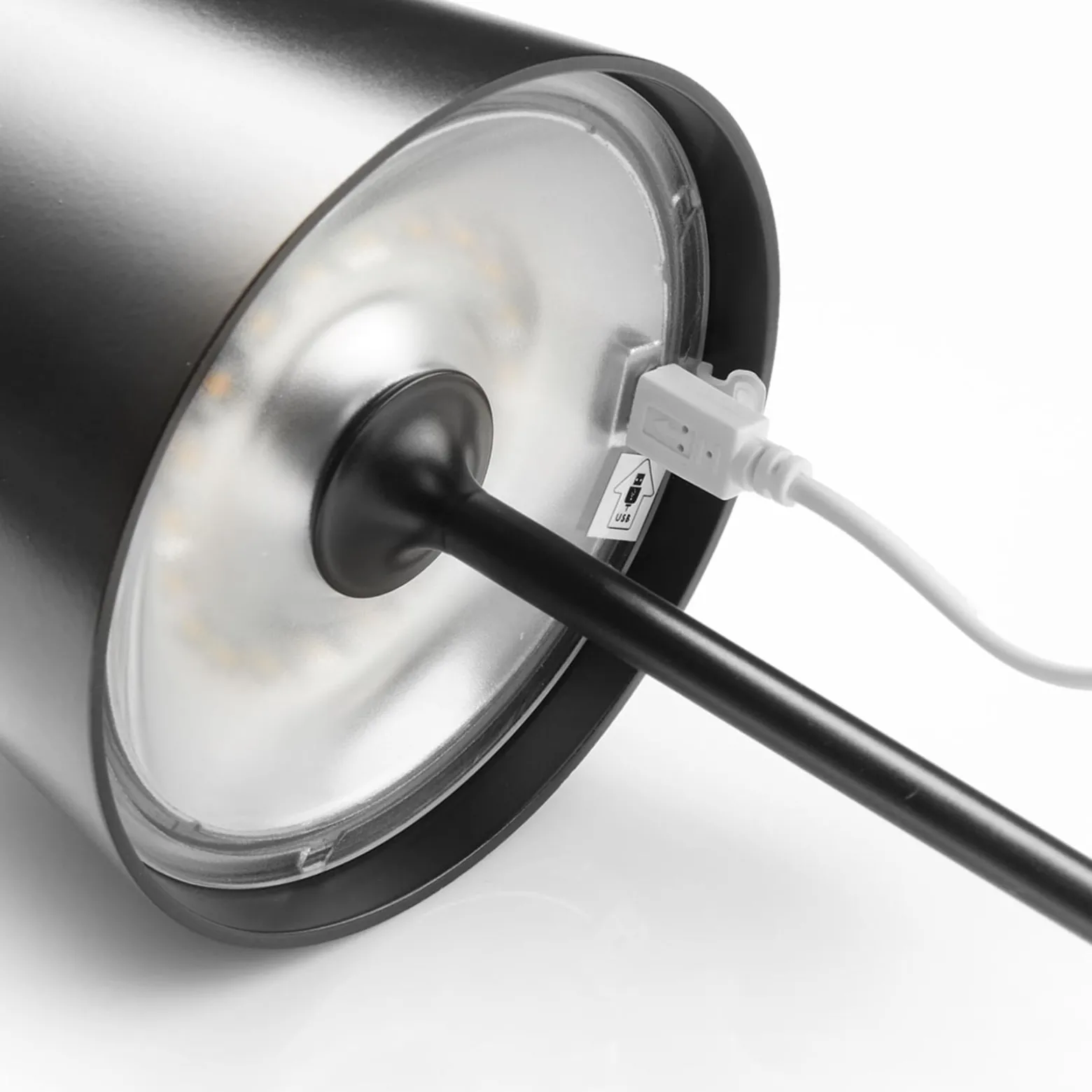 LED-pöytälamppu Toc USB-laturilla, IP54, musta