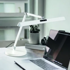 LED-pöytävalaisin Beba, valkoinen, CCT, himmennettävä
