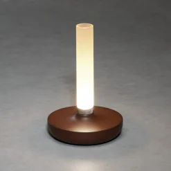 LED-pöytävalaisin Biarritz IP54, akku, CCT, ruoste