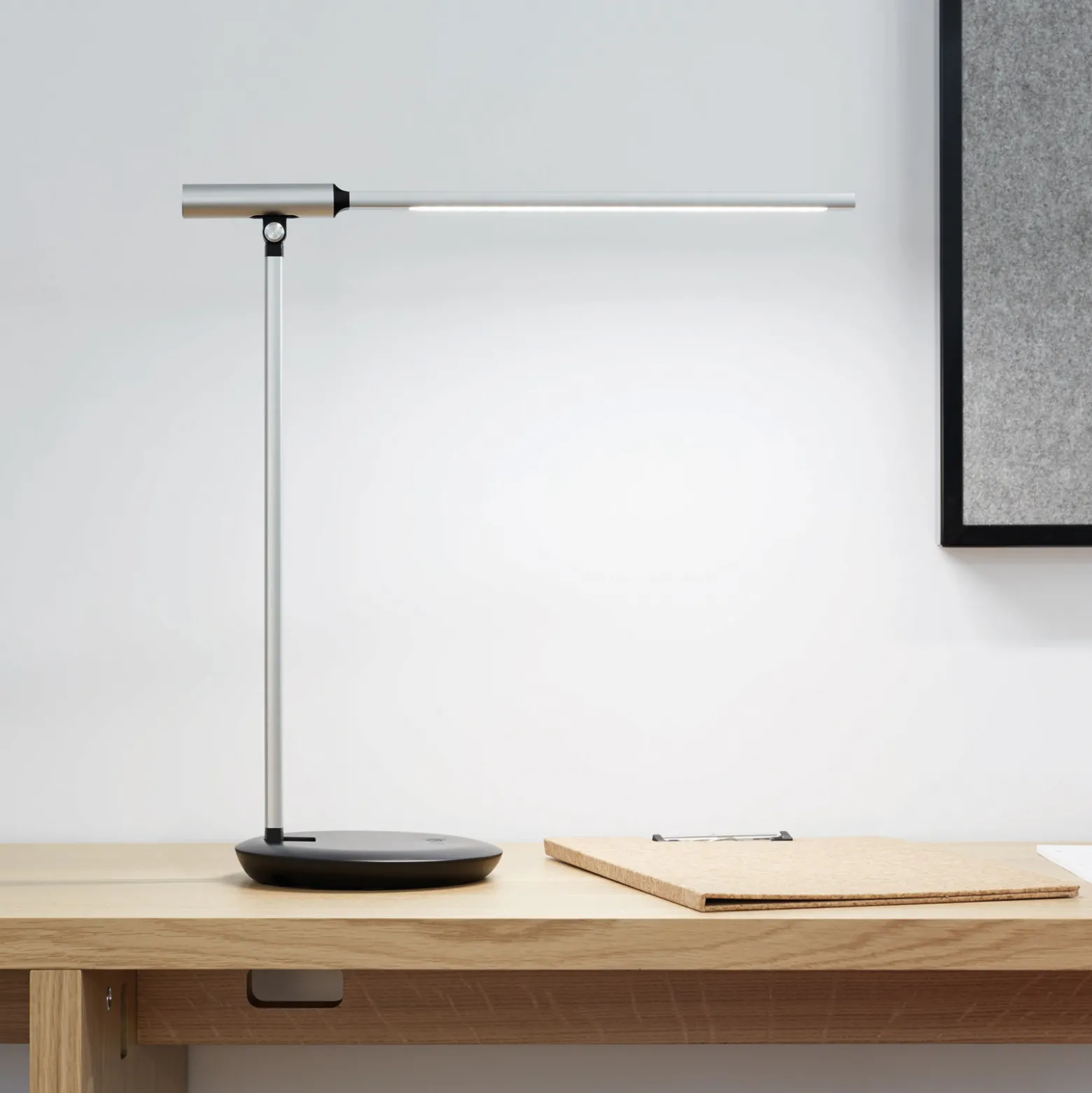 LED-pöytävalaisin MAULrubia, hopeanvärinen, himmennettävä, CCT