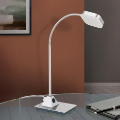 LED-pöytävalaisin Tobias, matta nikkeli