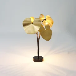 LED-pöytävalo Controversia, himmennin, kulta