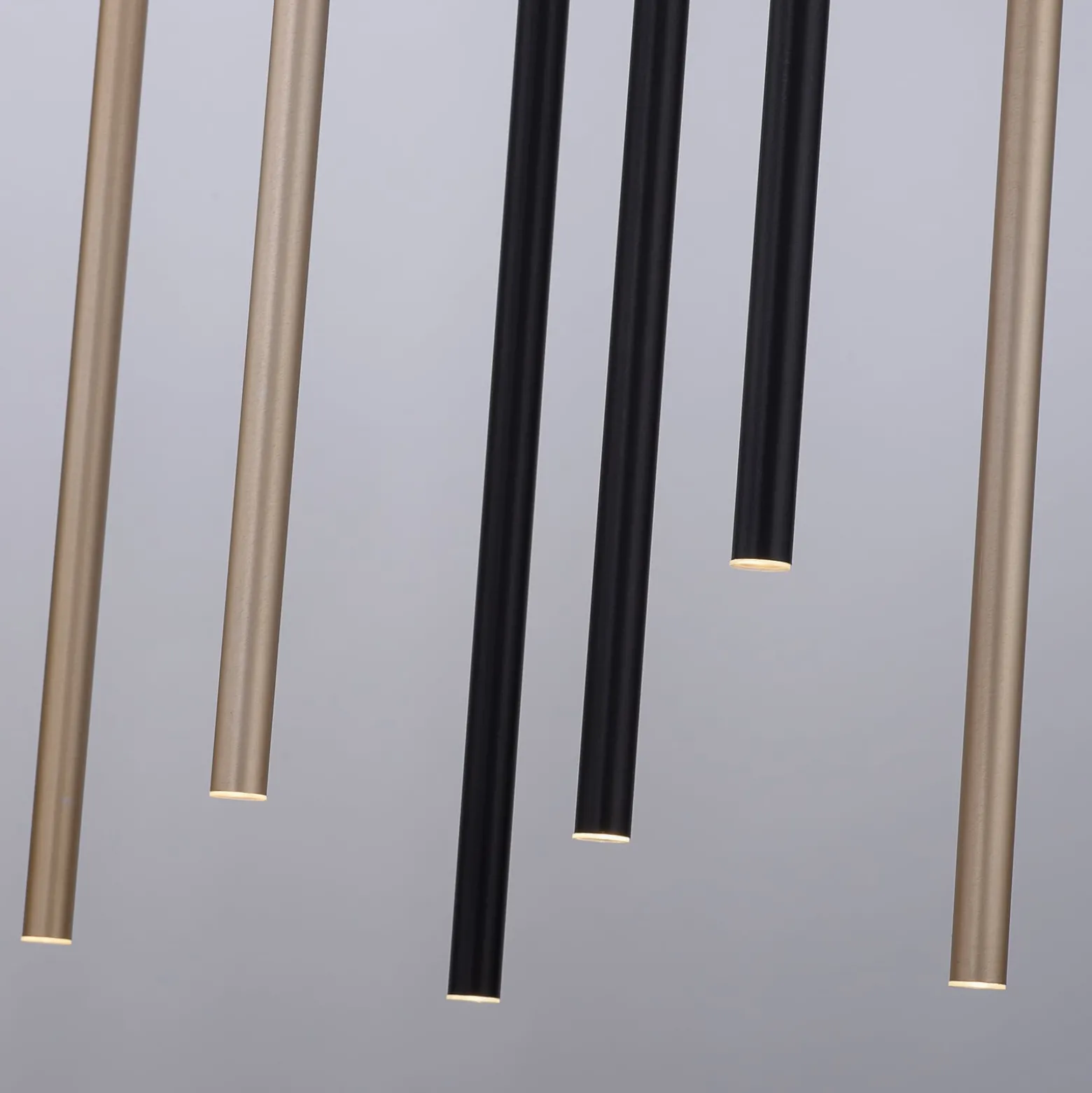 LED-riippuvalaisin Flute, himmennys, 10-lamppuinen