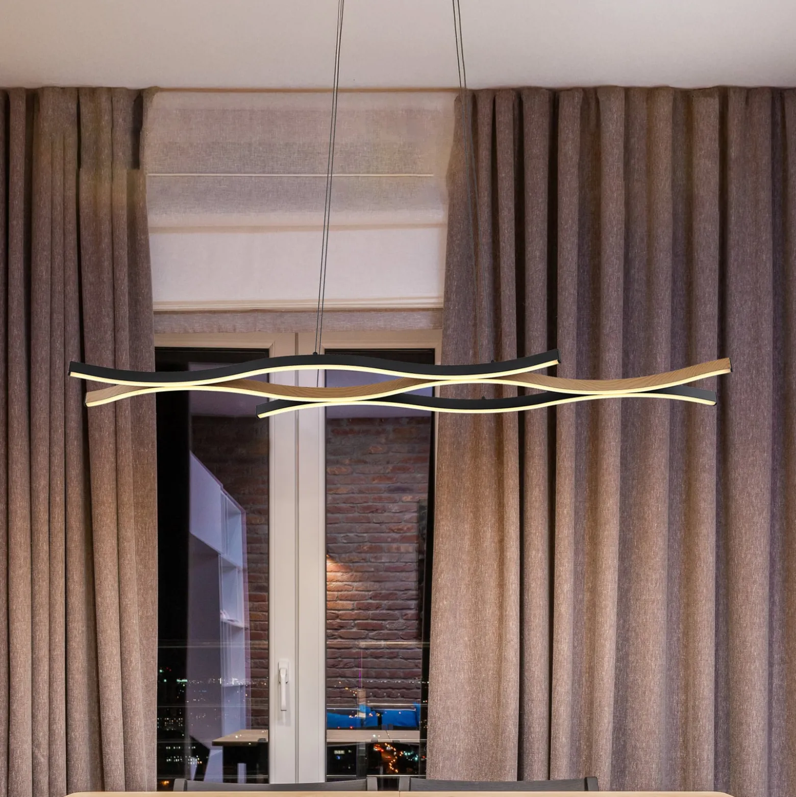 LED-riippuvalaisin Geronimo, pituus 108 cm, musta/puunvärinen
