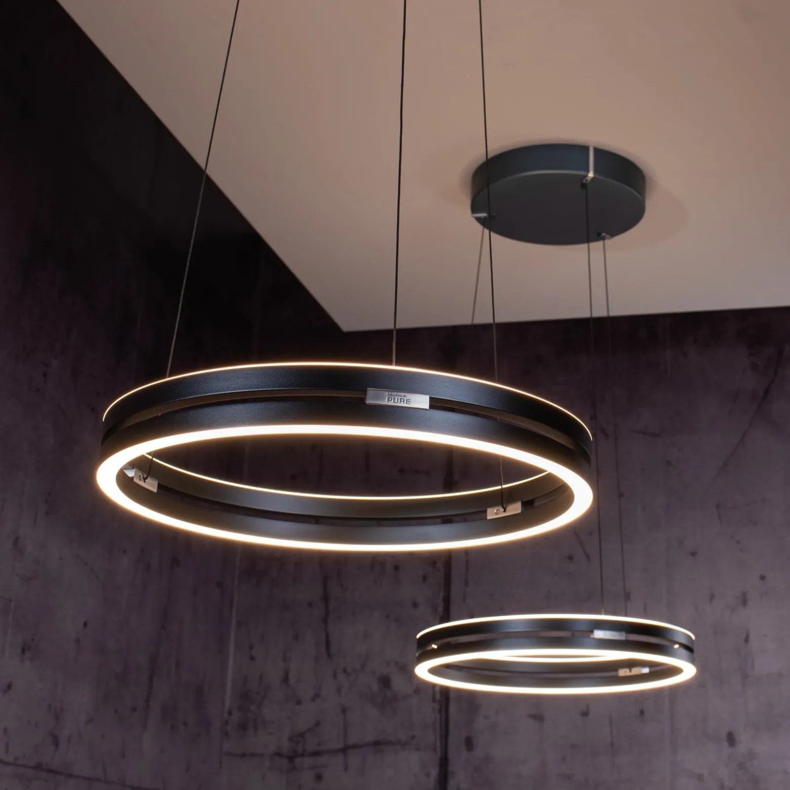 LED-riippuvalaisin PURE E-Loop, mystic grey, Ø 50 cm, alumiini, CCT
