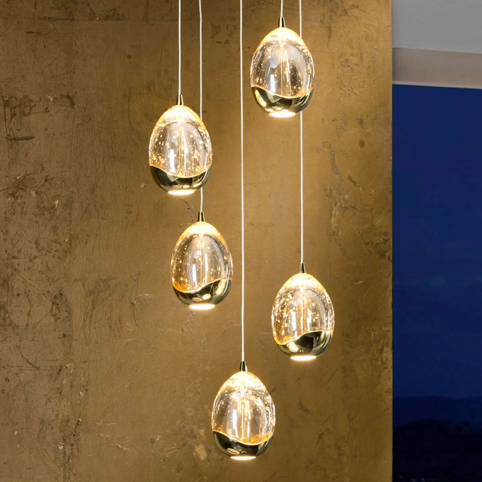 LED-riippuvalaisin Rocio, 5-valo, pyöreä, metalli, lasi, kultainen