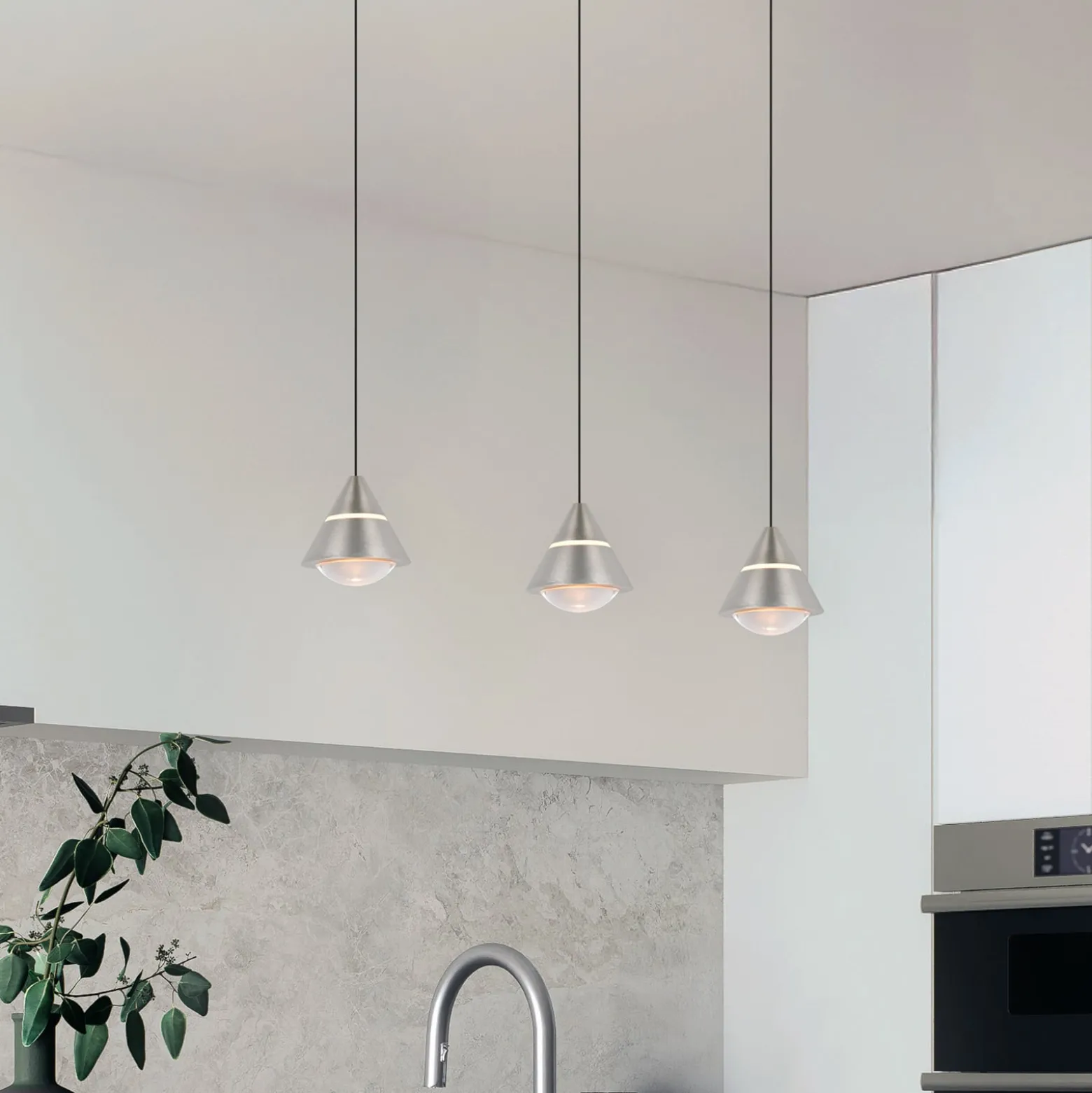 LED-riippuvalaisin Romeo, pituus 55 cm, nikkelivärinen metalli, 3-lamppuinen.