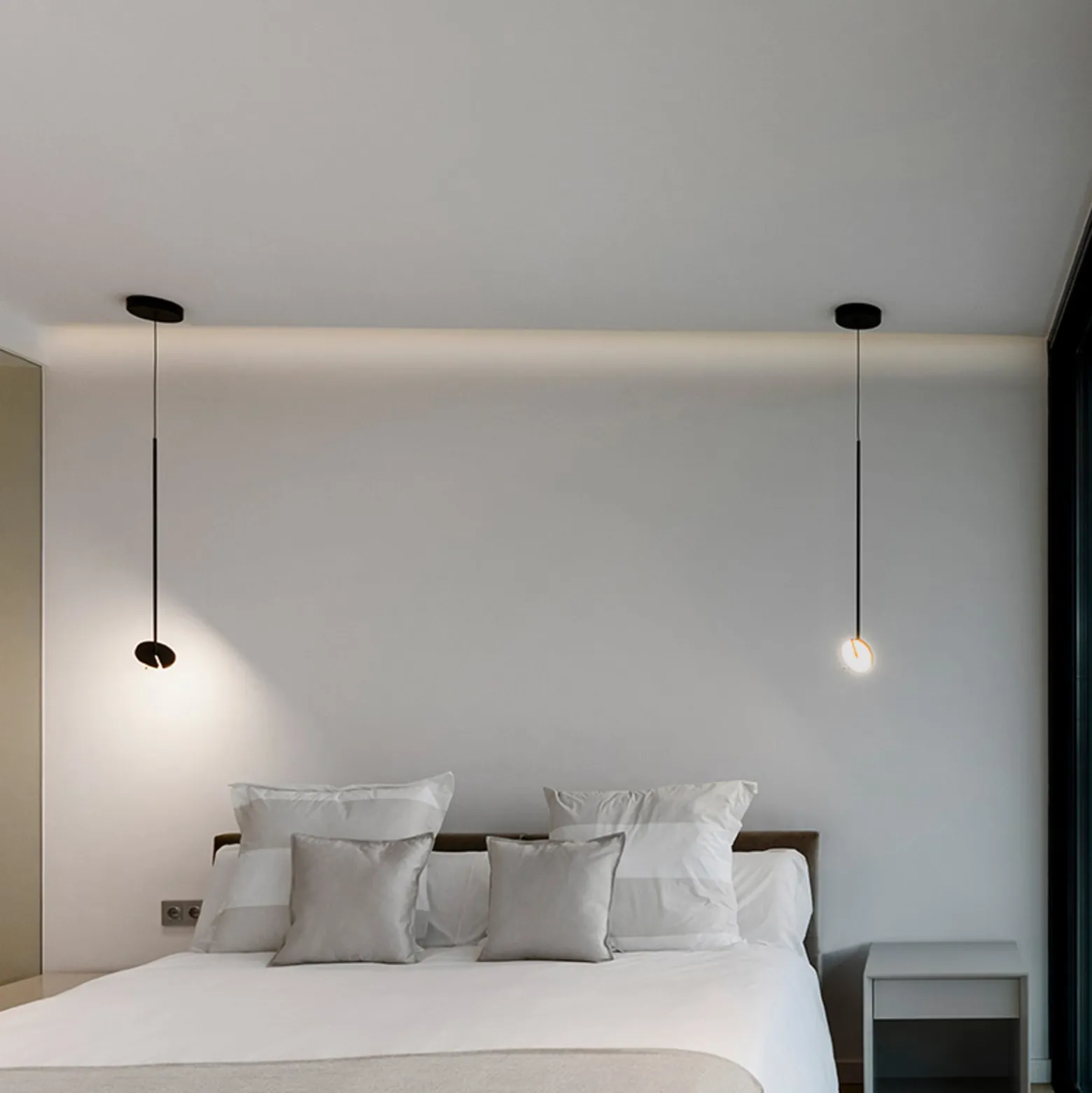 LEDS-C4 LED-riippuvalaisin Invisible Single, musta, alumiinia