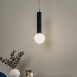 LEDS-C4 Mist kylpyhuoneen riippuvalo, IP44 musta