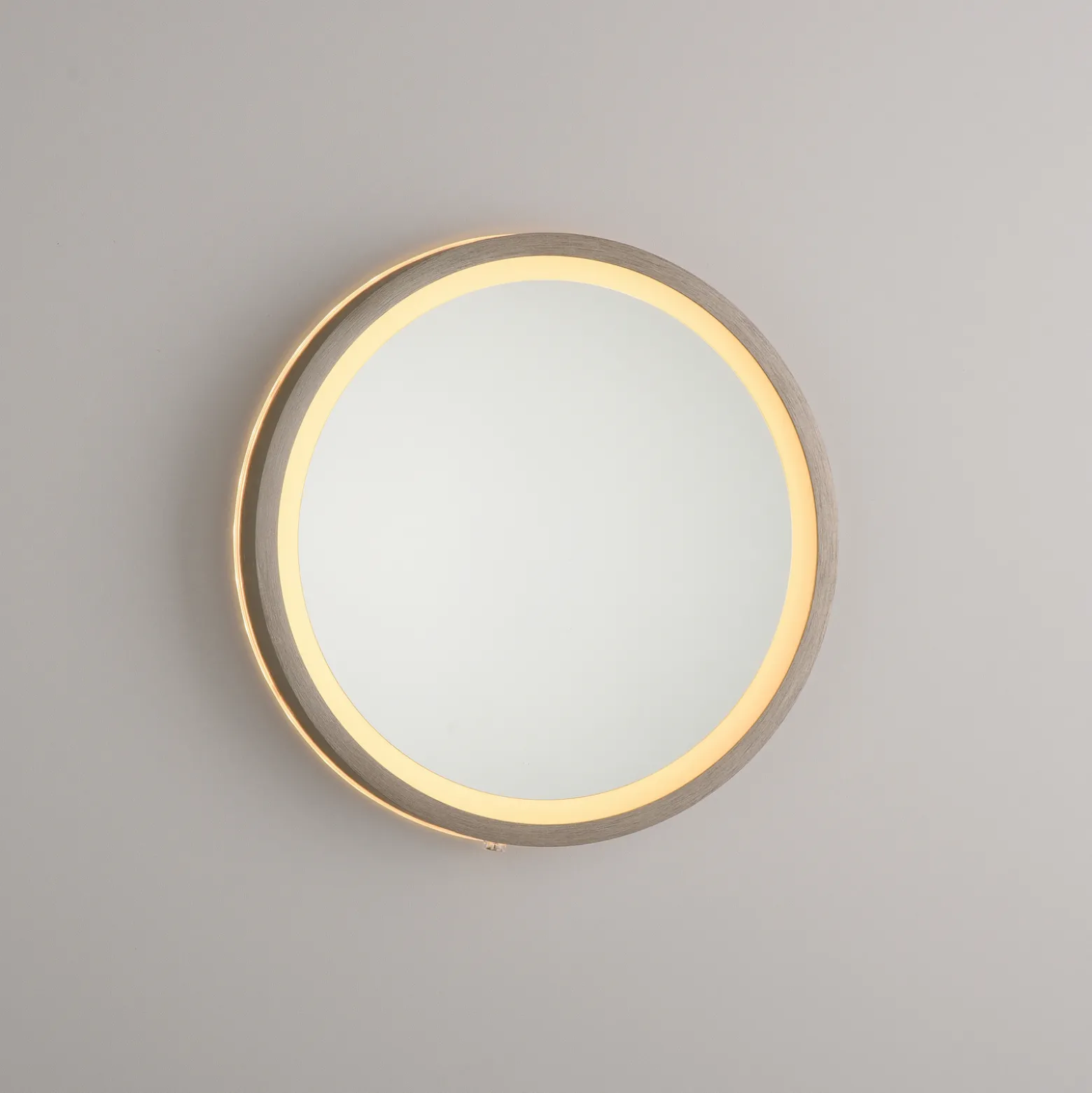 LED-seinäpeili VIDRO, pronssi, Ø 26 cm, powerbank, kytkin