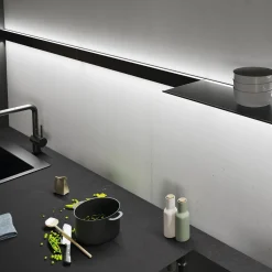 LED-seinävalaisin INTERO-LINE, musta, 60 cm, 24 V, CCT