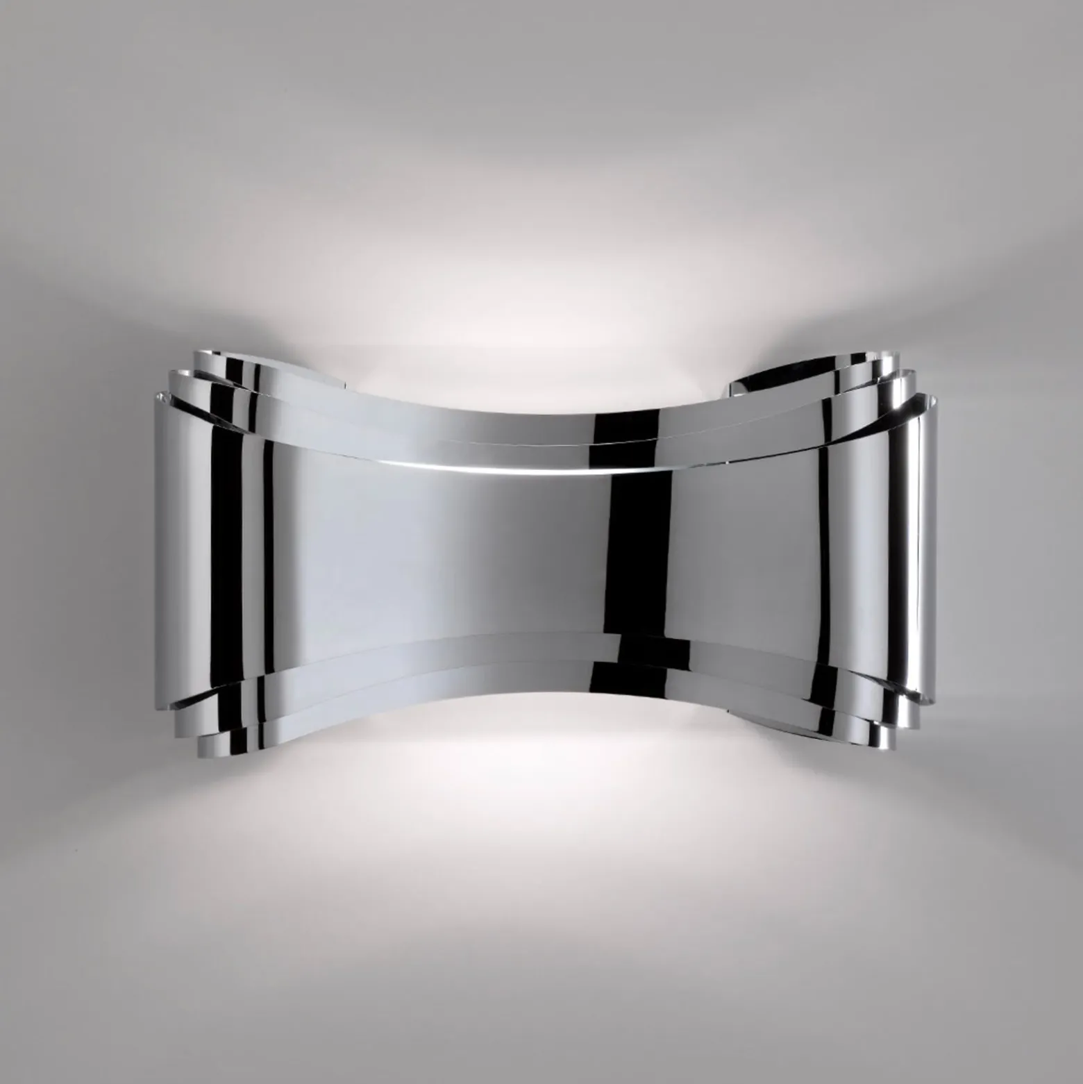 LED-seinävalaisin Ionica teräksestä, kromi