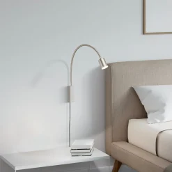 LED-seinävalaisin Justi, nikkelin värinen, korkeus 52 cm, metallia