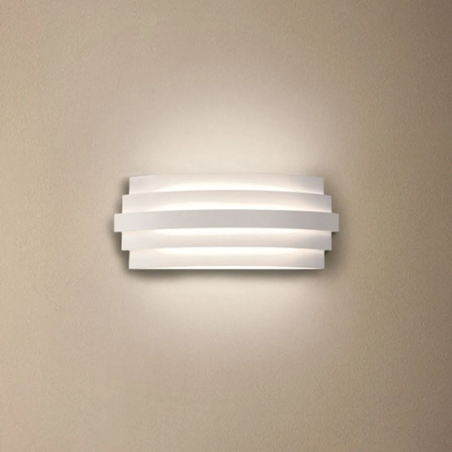 LED-seinävalaisin Luxur, valkoinen