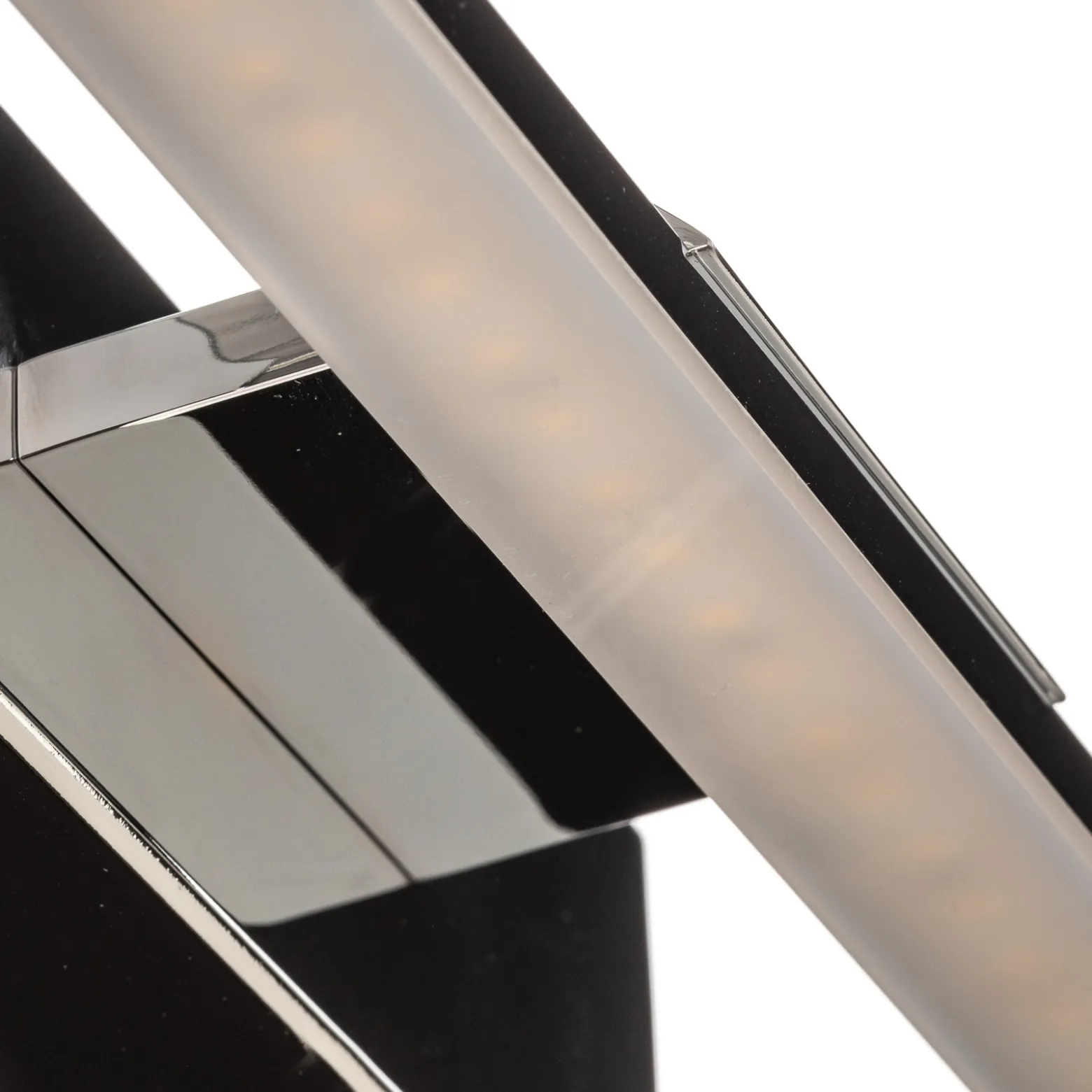 LED-seinävalaisin Miroir 60 cm kromi 3000K