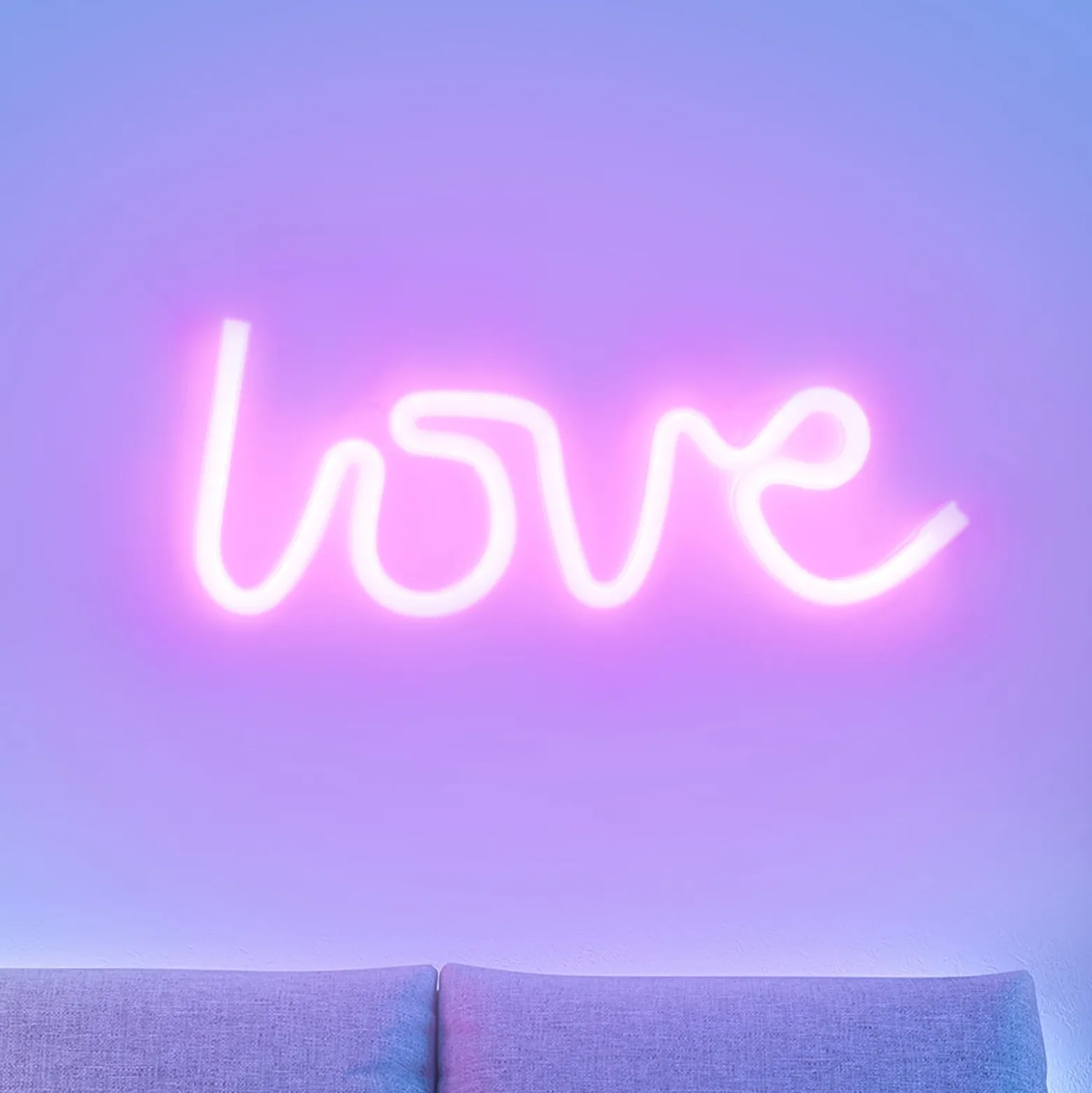 LED-seinävalaisin Neon Love, USB