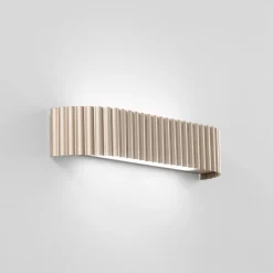 LED-seinävalaisin Niike, kullanvärinen, leveys 40 cm, metalli, CCT
