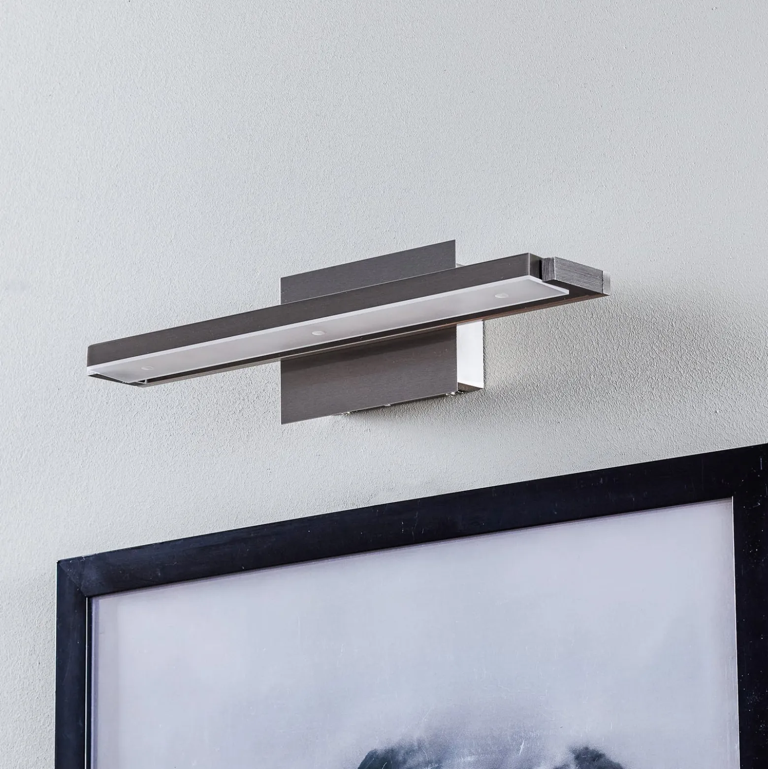 LED-seinävalaisin Pare TW, 3 valon väriä + himmennin 40cm
