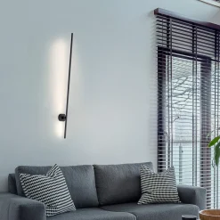 LED-seinävalaisin PURE Grafo, musta, korkeus 117 cm