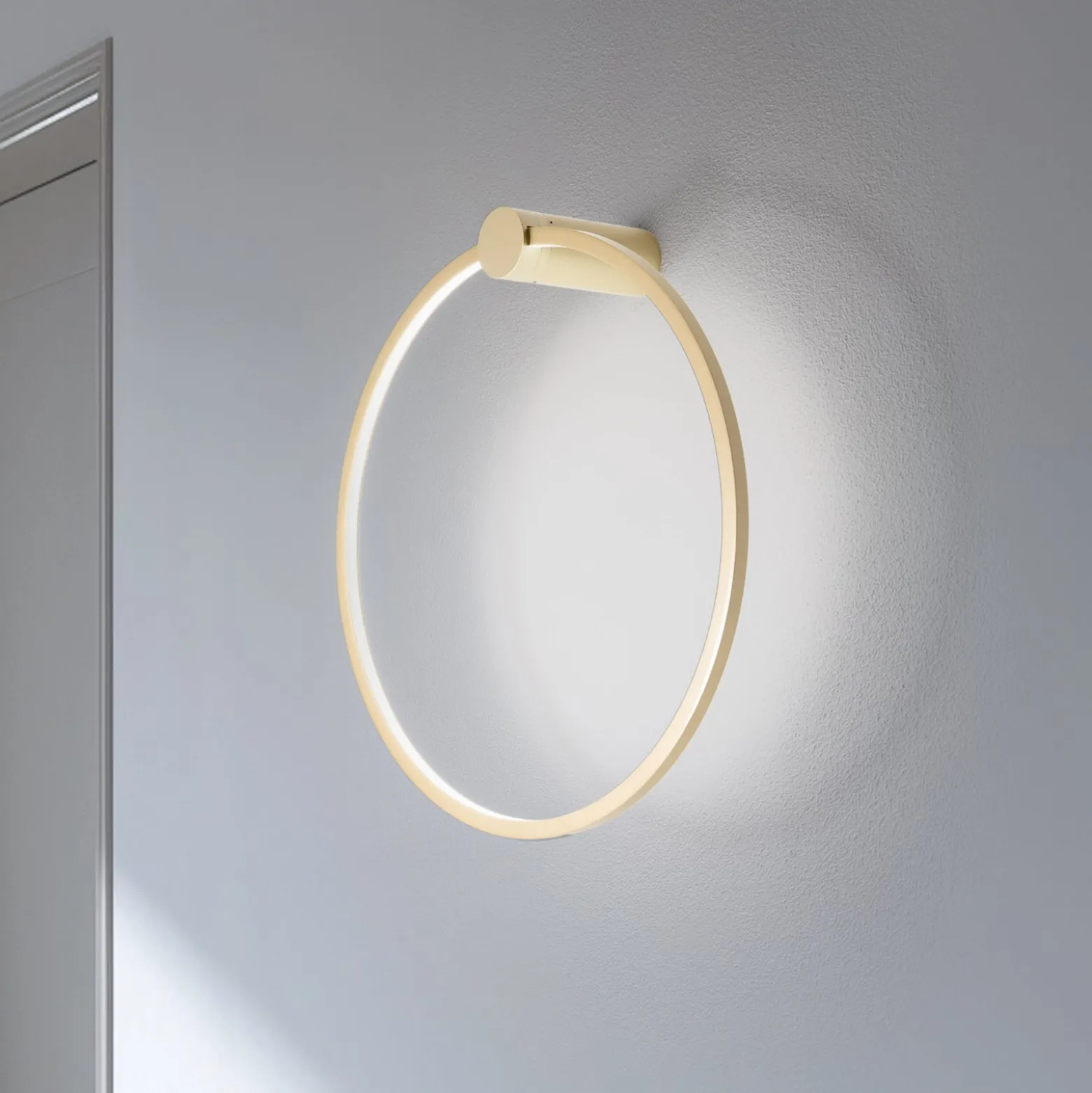 LED-seinävalaisin Saturno, kulta, Ø 50 cm, metalli, 4 000 K