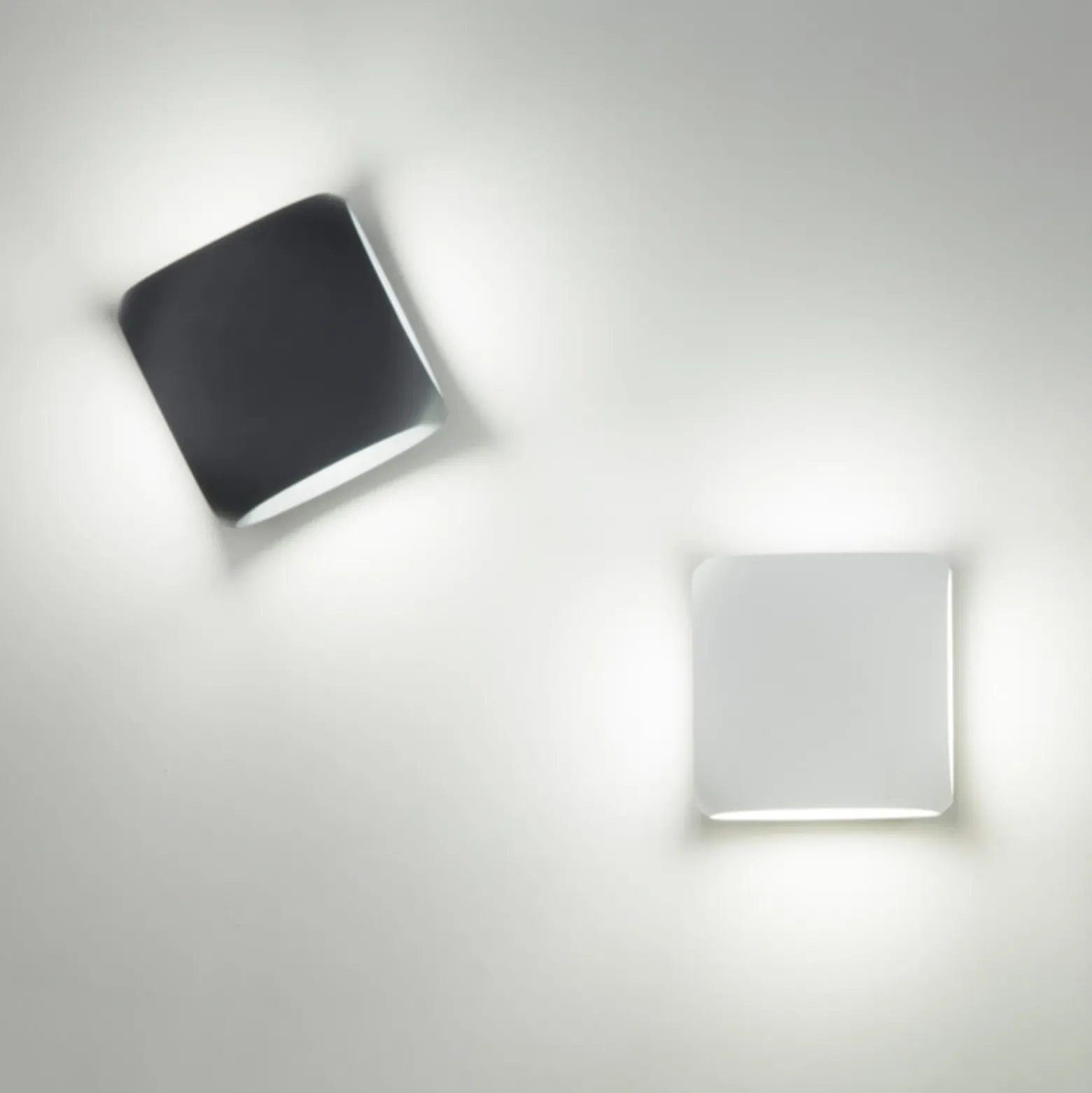 LED-ulkoseinälamppu Bu-oh!, antrasiitti