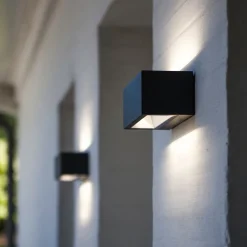 LED-ulkoseinälamppu Gemini, 22 cm, 3000K, musta