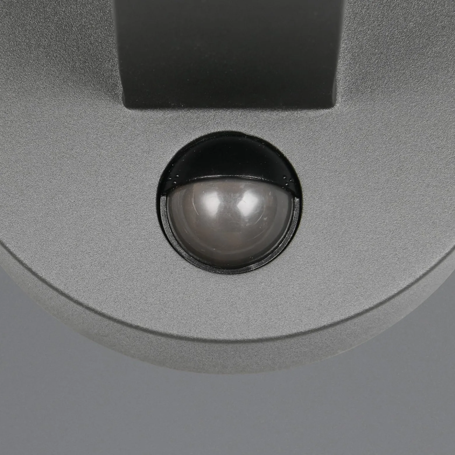 LED-ulkoseinälamppu Mackenzie Sensor antrasiitti, alumiinivalettu