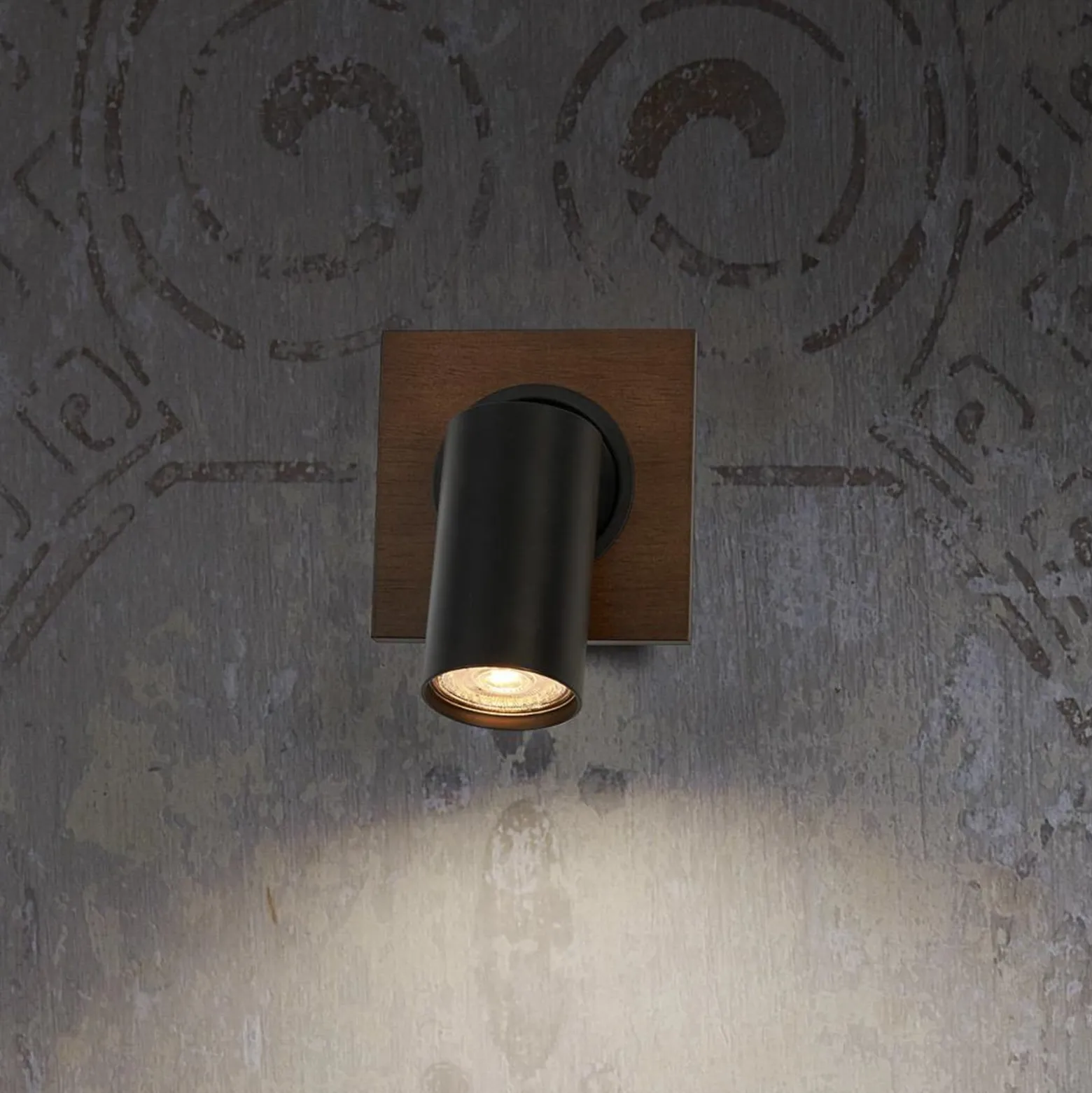 LEDVANCE LED-seinävalaisin Mercury GU10, puu/musta