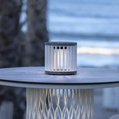 Les Jardins LED-aurinkopöytävalaisin Halo, valkoinen, alumiini/graniitti