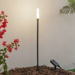 Lindby aurinkokäyttöinen LED-valaisin Balian, musta, alumiini, 3 000 K