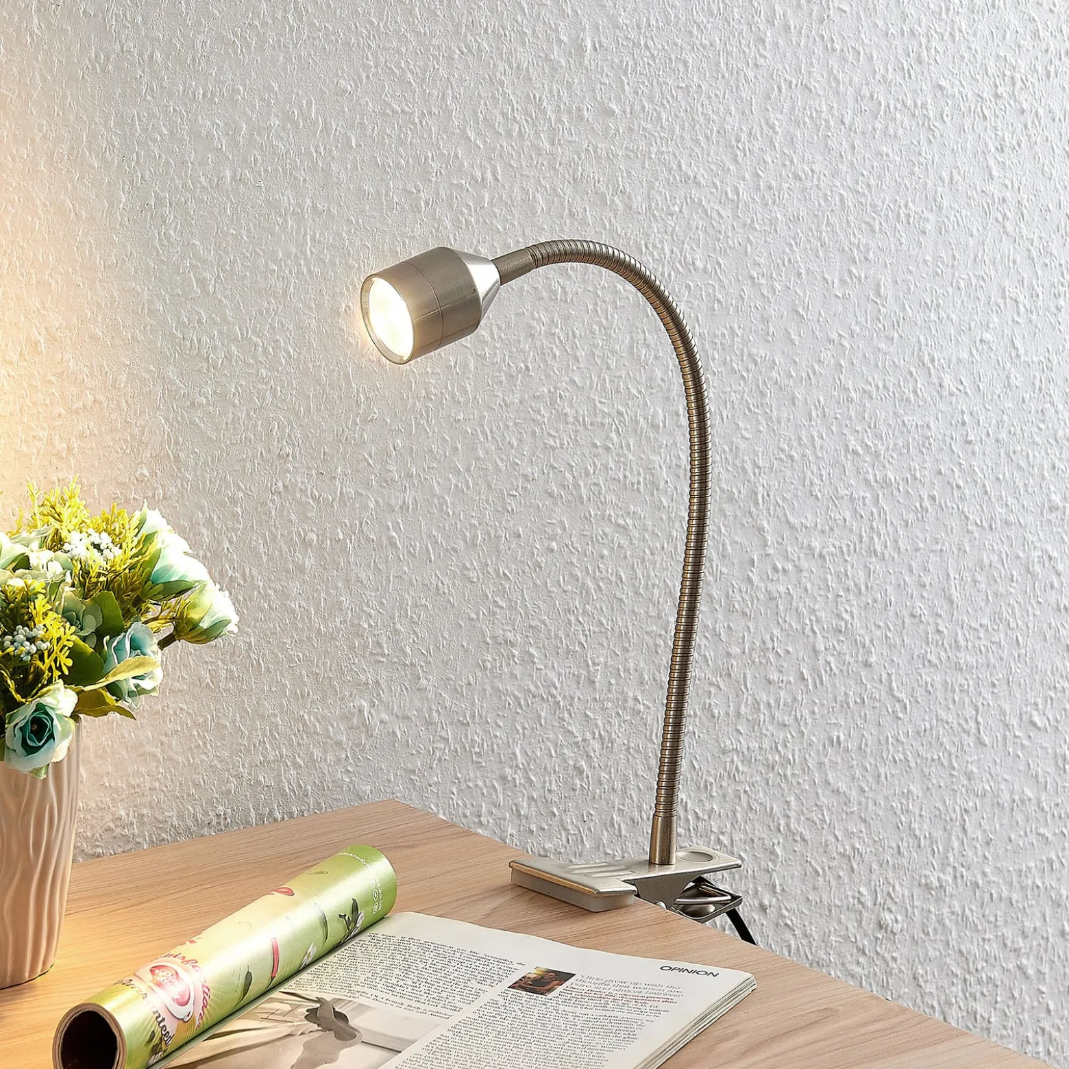 Lindby Djamila LED-puristinvalaisin, nikkeli satinoitu