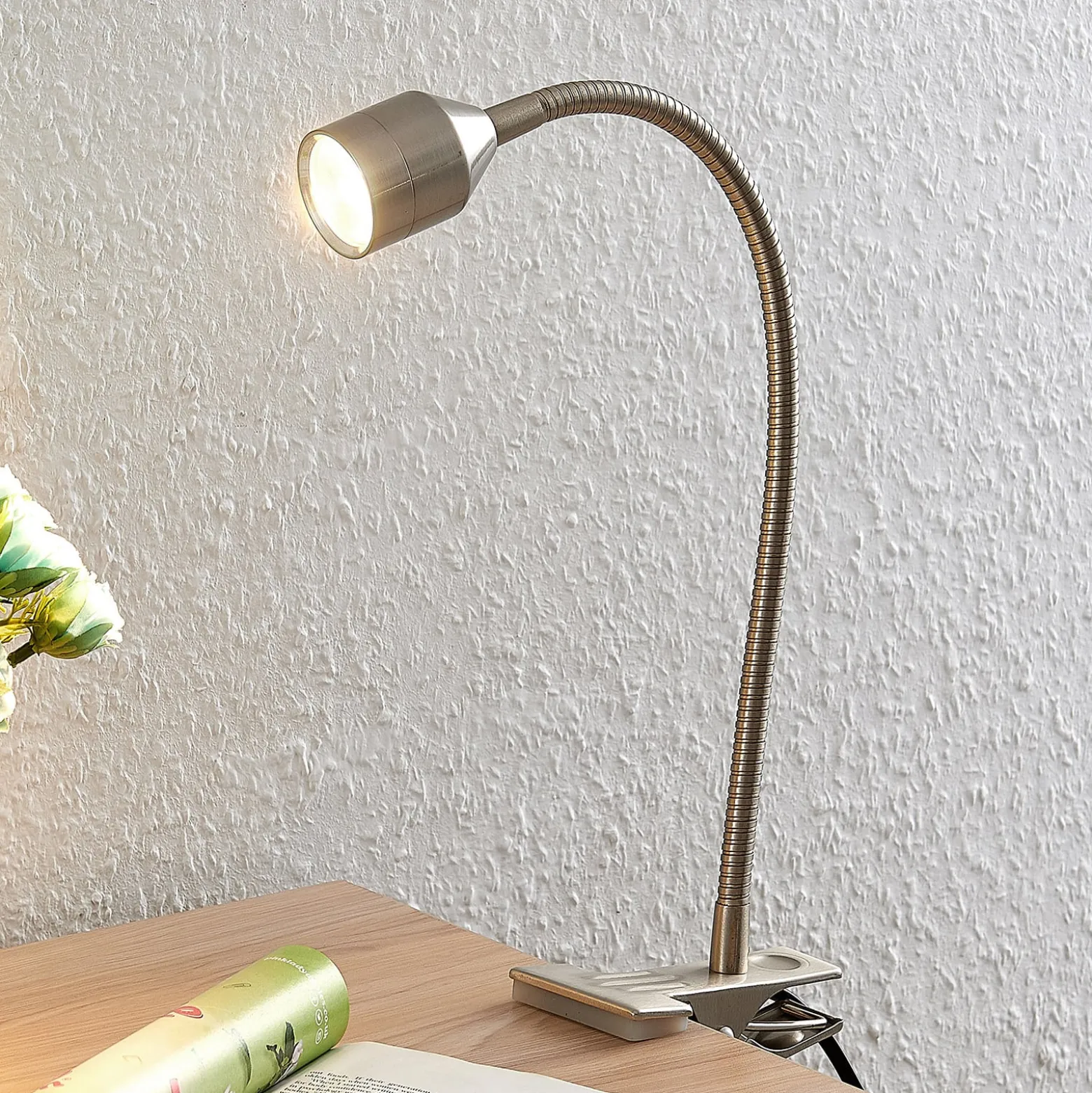Lindby Djamila LED-puristinvalaisin, nikkeli satinoitu
