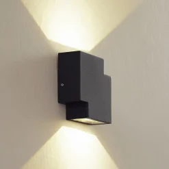 Lindby Fendir LED-ulkoseinävalaisin, musta, alumiini, 10,5 cm