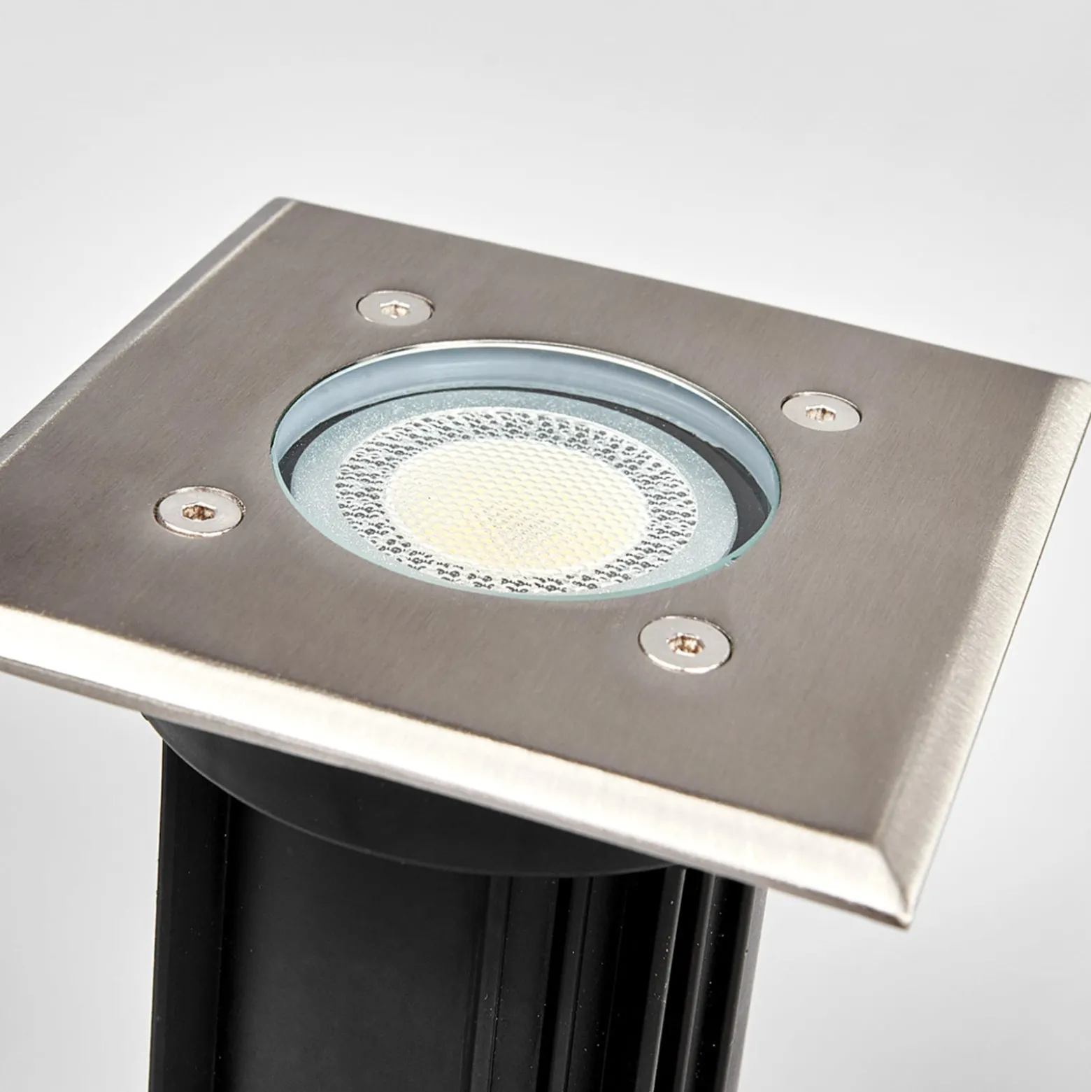 Lindby lattiauppovalaisin Insa, 11 x 11 cm, GU10, IP67