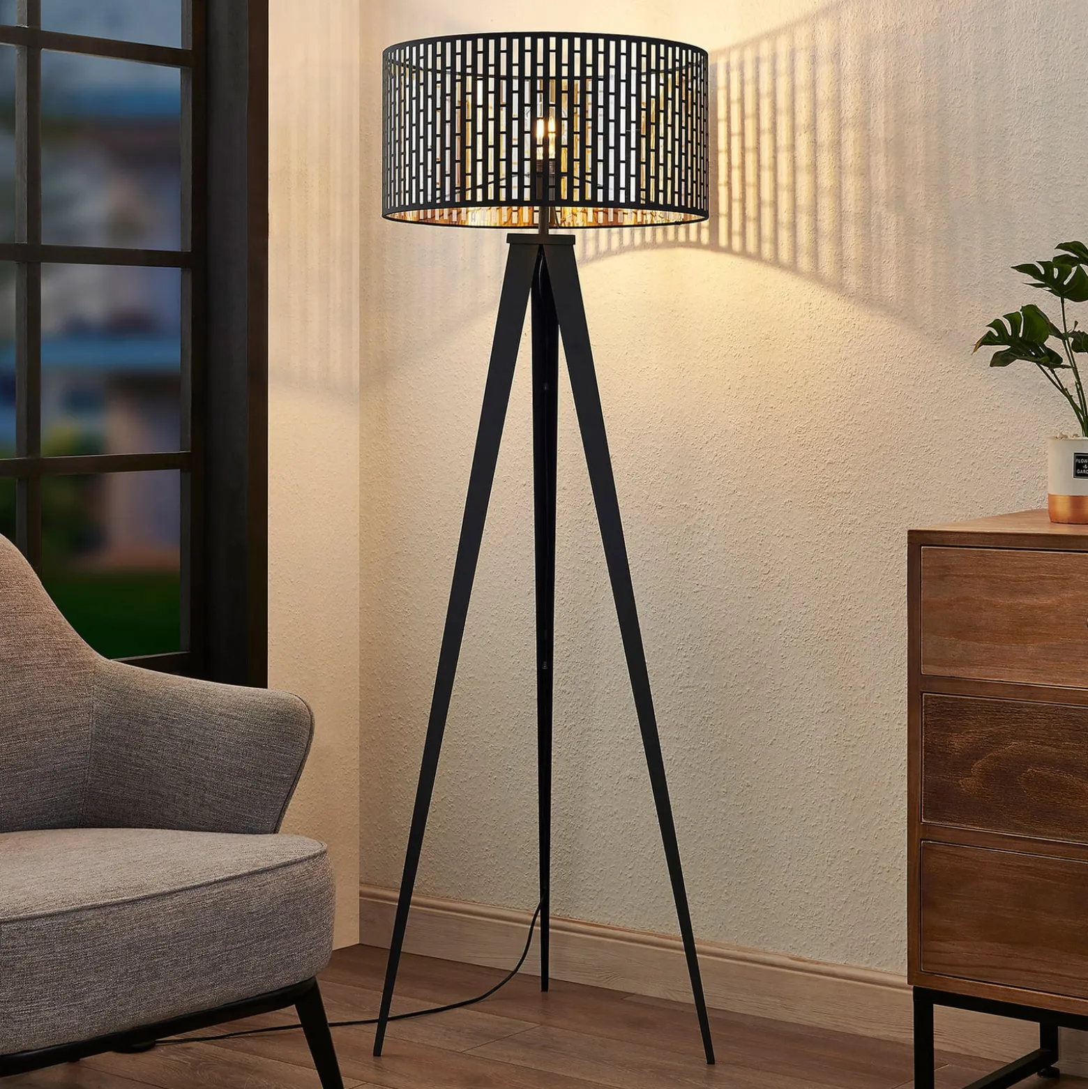 Lindby lattiavalaisin Thoralf, jalusta, musta, tekstiili, Ø50cm