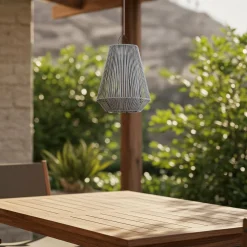 Lindby LED-aurinkokäyttöinen riippuvalaisin Austas, harmaa, Ø 32 cm, USB, IP54