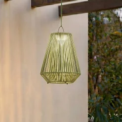 Lindby LED-aurinkokäyttöinen riippuvalaisin Austas, vihreä, Ø 32 cm, USB, IP54