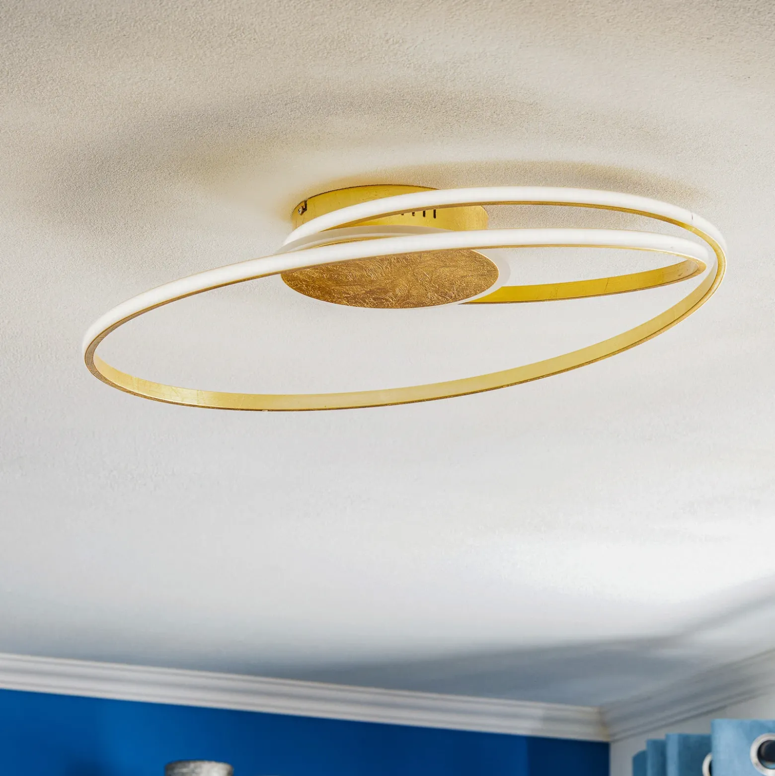 Lindby LED-kattovalaisin Dorle, Ø 60 cm, kulta, alumiini
