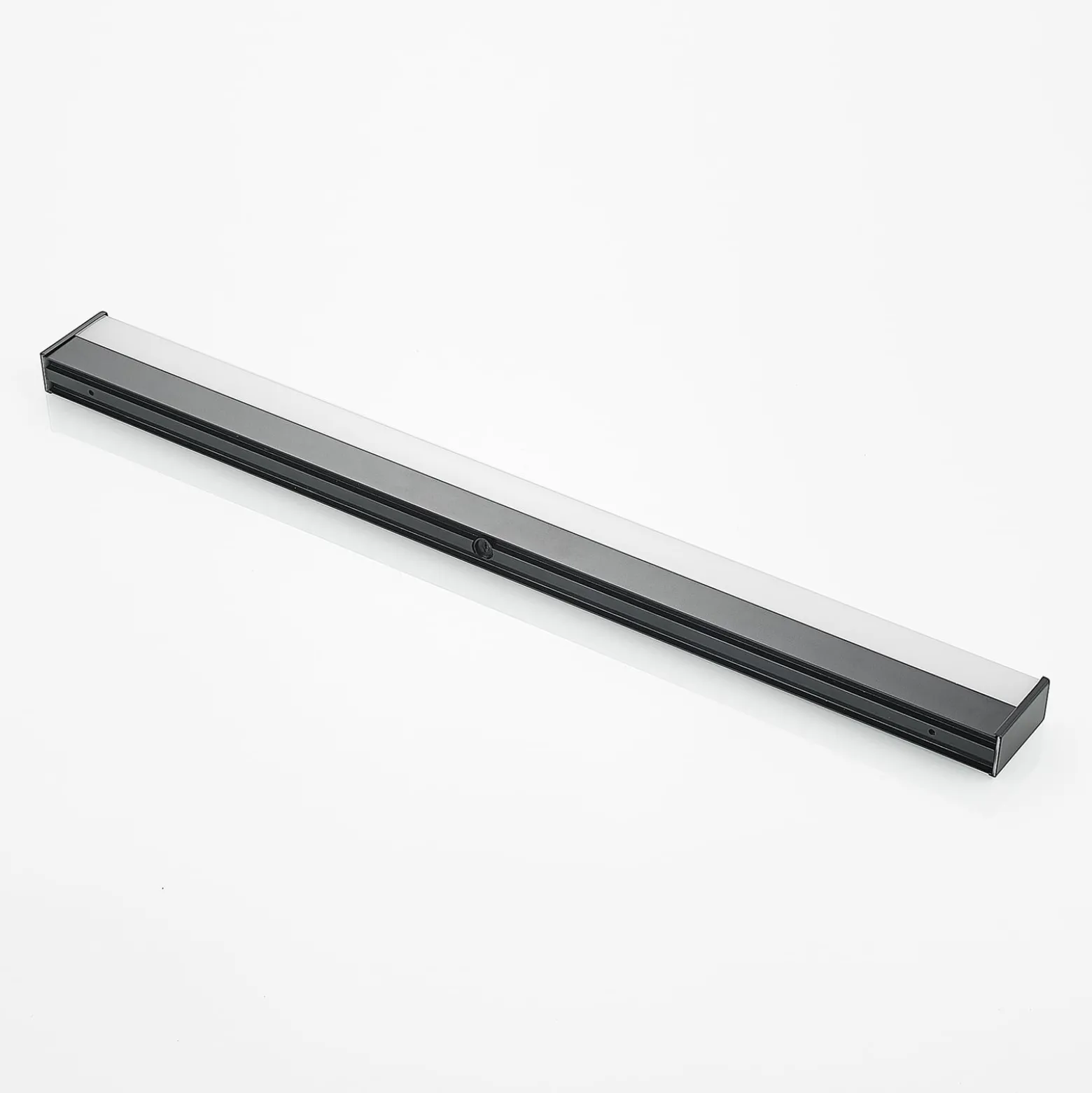 Lindby LED-kylpyhuoneen seinävalaisin Ulisan, 89 cm, musta, kulmikas