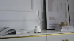 Lindby LED-ladattava pöytävalaisin Maxentius, kerma, lasi, himmennin
