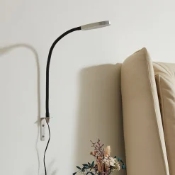 Lindby LED-lukulamppu Flexola, nikkeli, pyöreä, metalli, pistoke, pistoke
