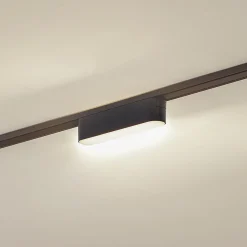Lindby LED-nauha 48 V Lumaro, musta,5W,muovinen,himmennettävä