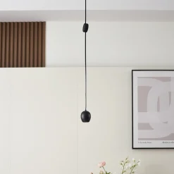 Lindby LED-riippuvalaisin Lumaro, musta,Ø6,2 cm,48V,himmennettävä
