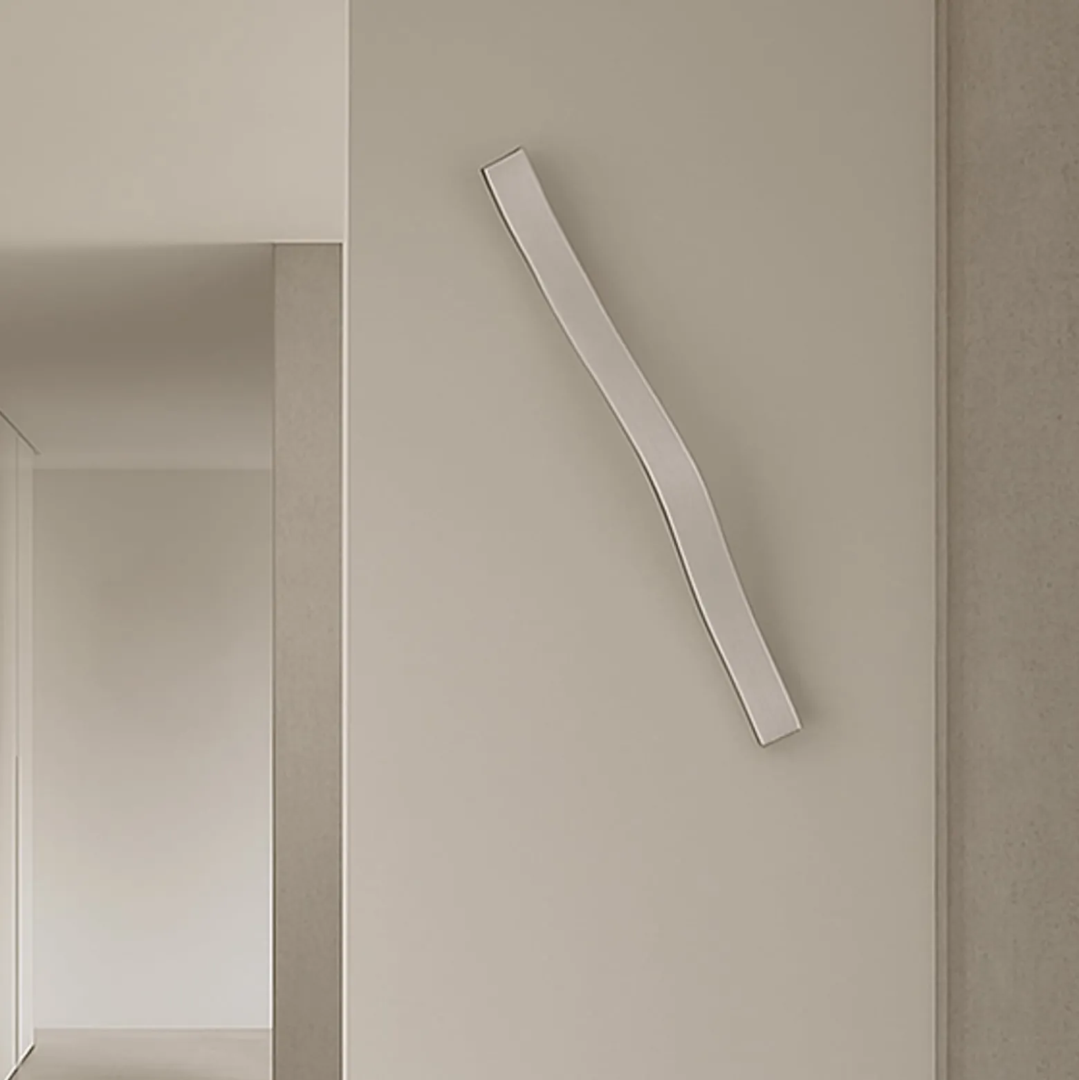 Lindby LED-seinävalaisin Alvon, hopea, korkeus 50 cm, metalli