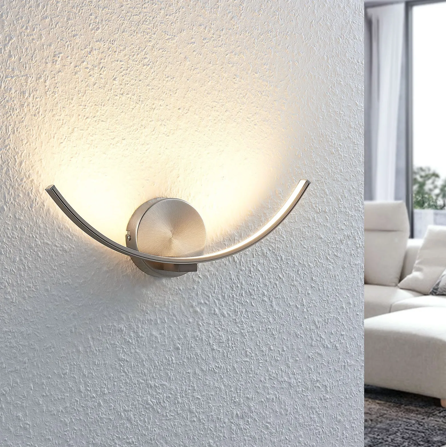 Lindby LED-seinävalaisin Iven, leveys 34 cm, nikkeli, 3000 K