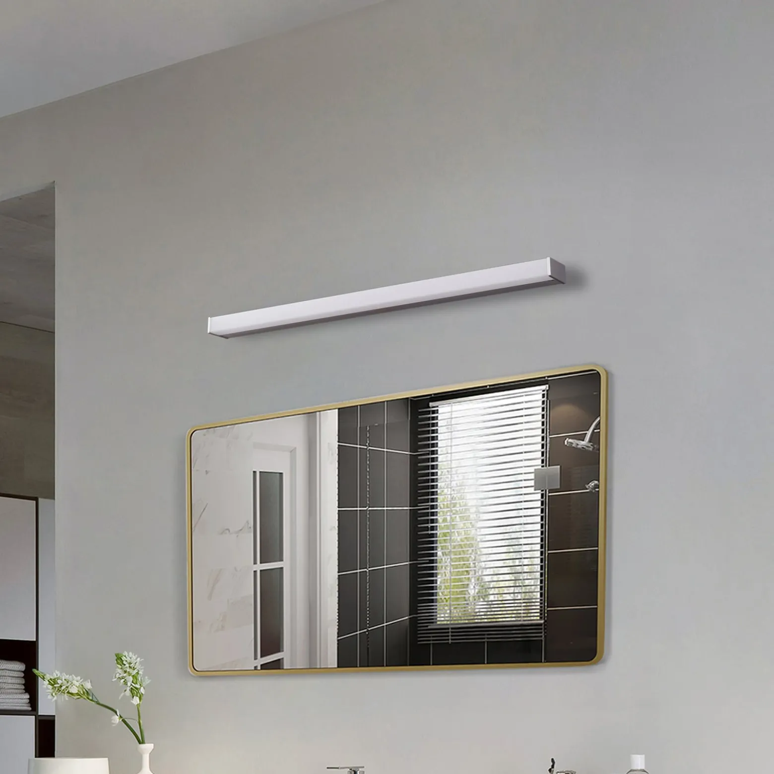 Lindby LED-seinävalaisin Philippa, kulmikas, 89 cm, alumiininvärinen, IP44