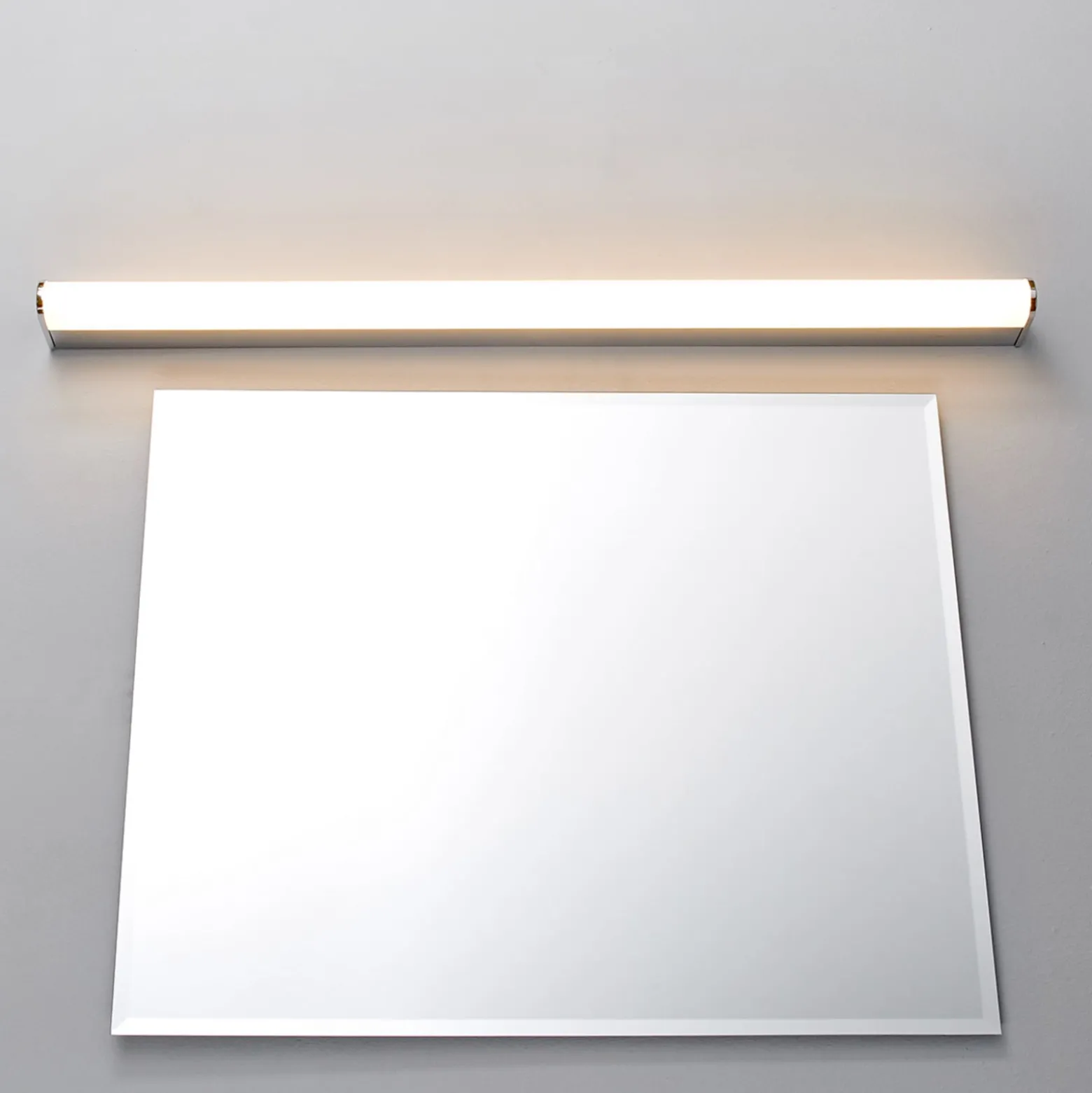 Lindby LED-seinävalaisin Philippa, pyöreä, 88cm, kromi, IP44