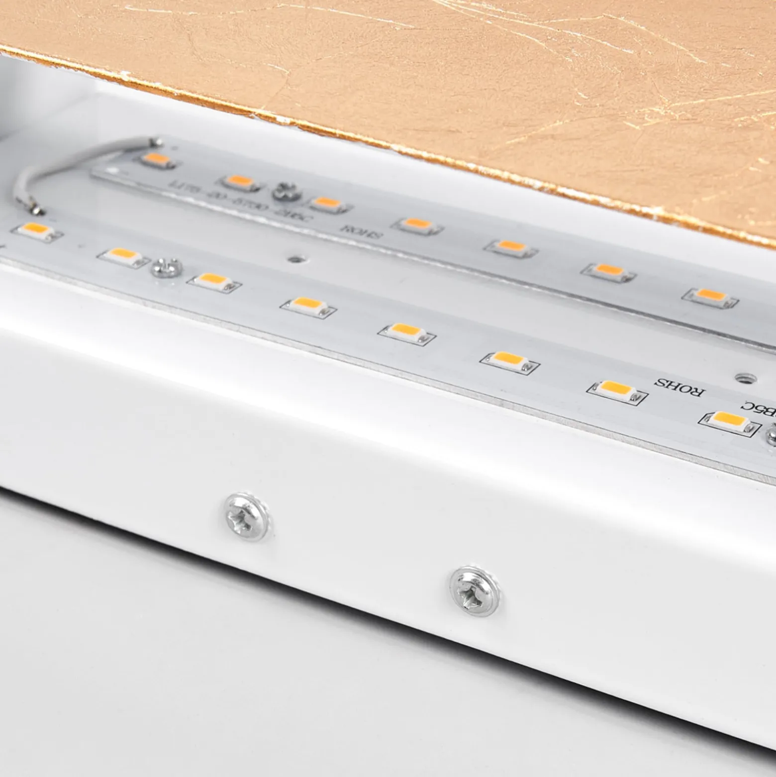 Lindby LED-seinävalaisin Quentin, 23cm leveä, kullanvärinen, metallia