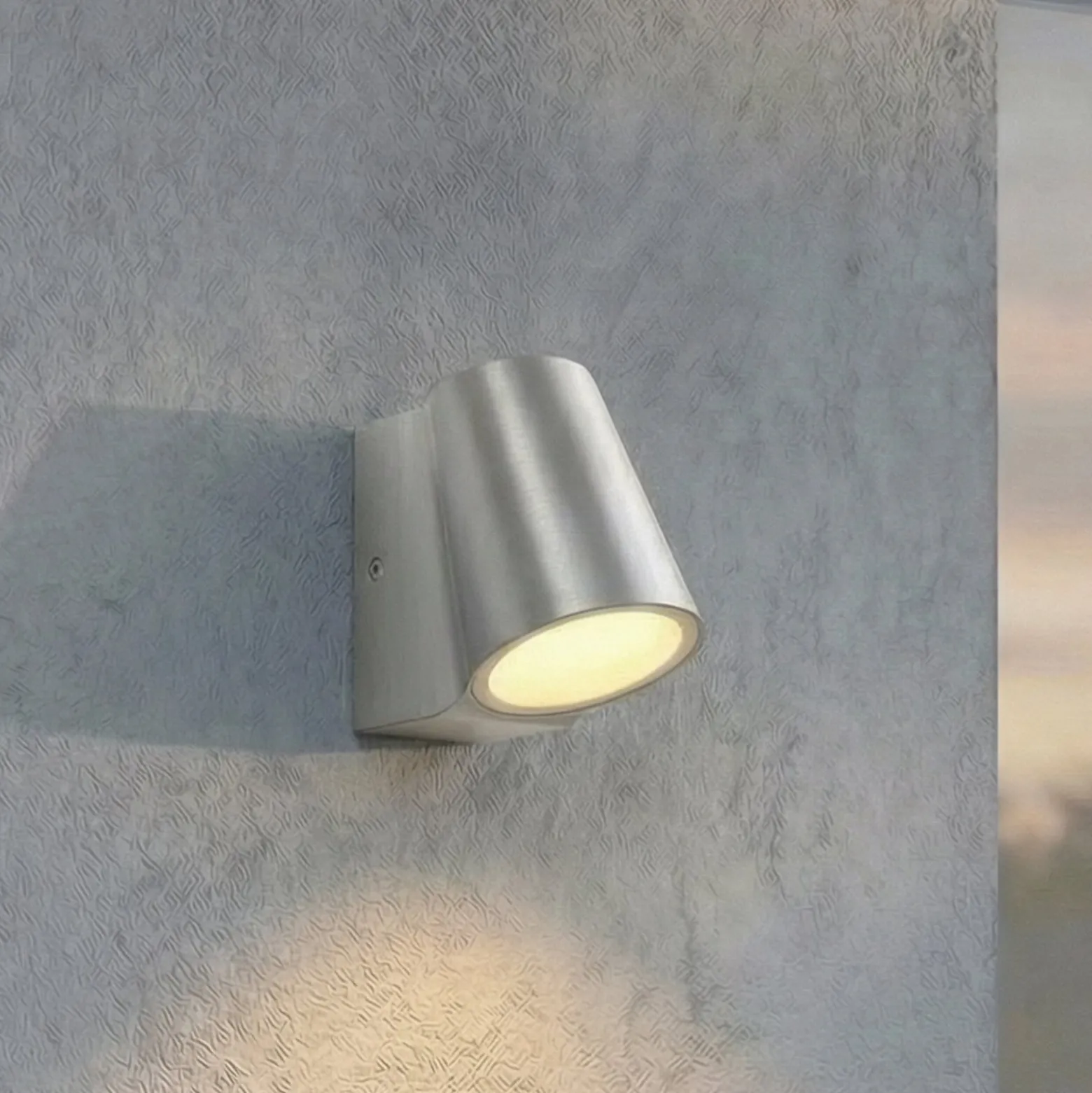 Lindby LED-ulkoseinävalaisin Illuvia, alumiini, IP54
